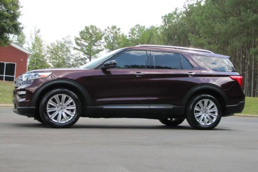 2022 Ford Explorer Limited photo 1