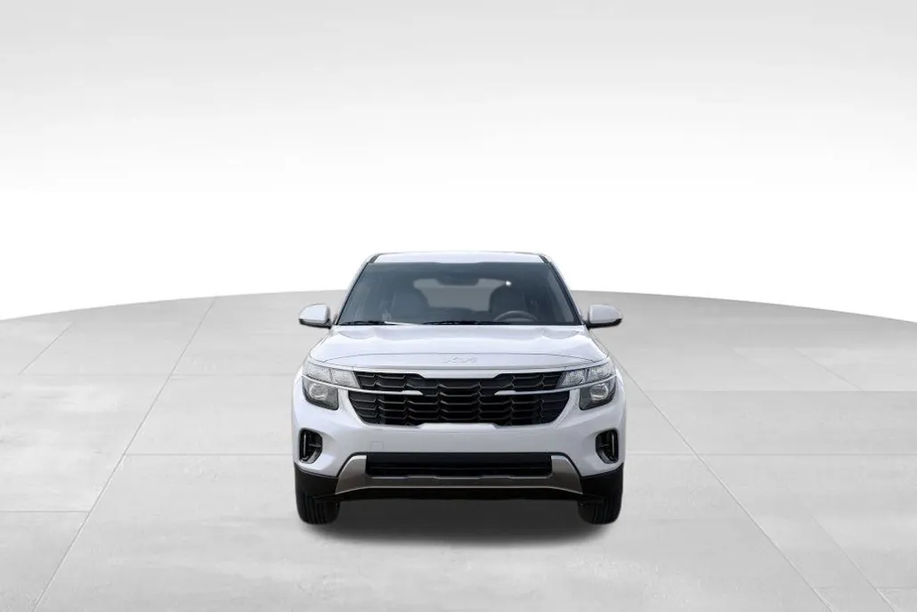 2026 Kia Seltos LX photo 1
