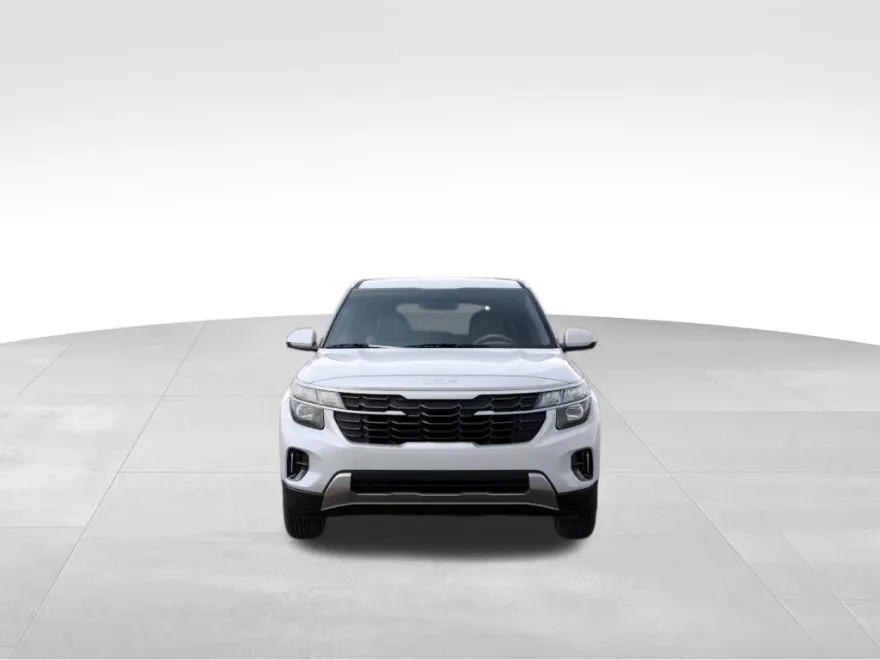 2026 Kia Seltos LX photo 1