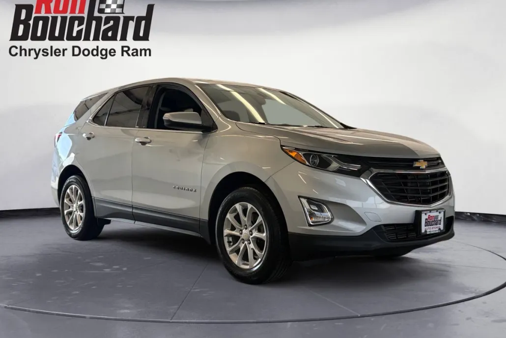 2019 Chevrolet Equinox LT photo 1