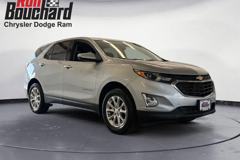 2019 Chevrolet Equinox LT photo 1