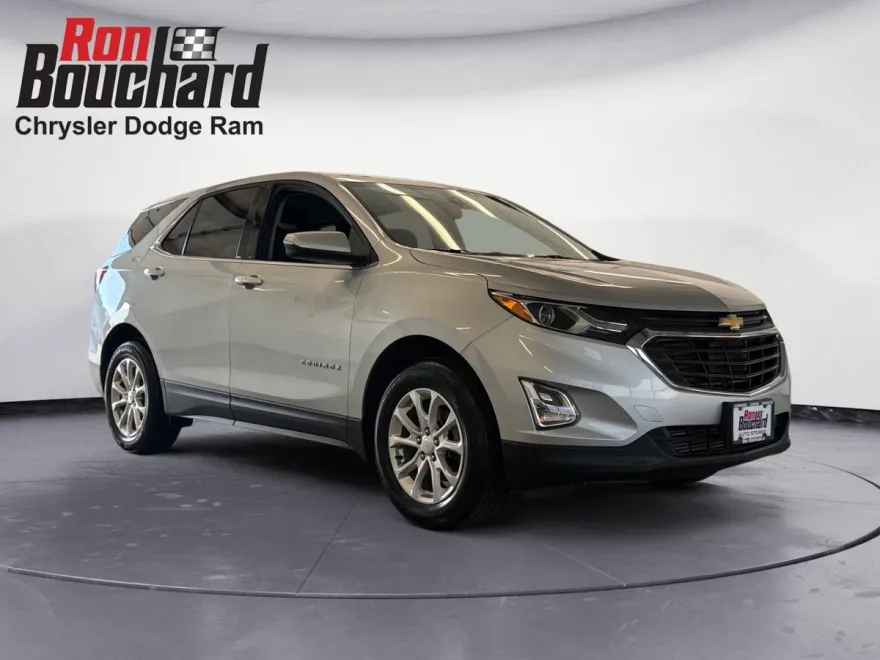2019 Chevrolet Equinox LT photo 1