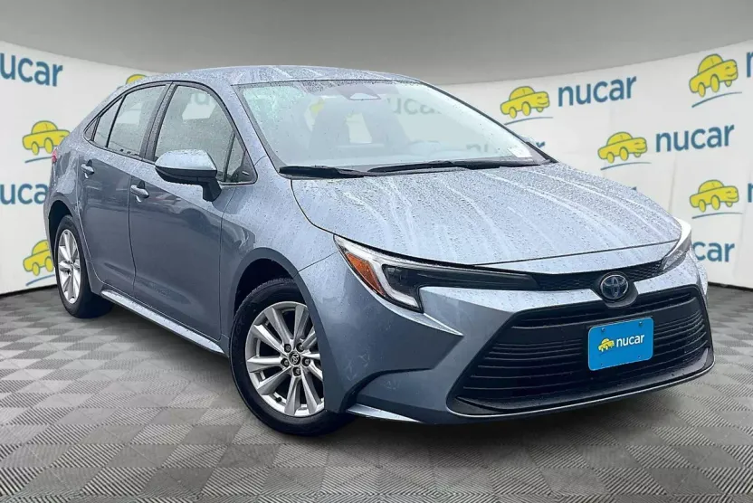 2023 Toyota Corolla Hybrid LE photo 1