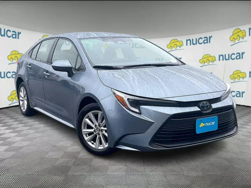 2023 Toyota Corolla Hybrid LE photo 1