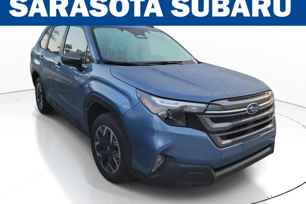 2025 Subaru Forester Premium photo 1