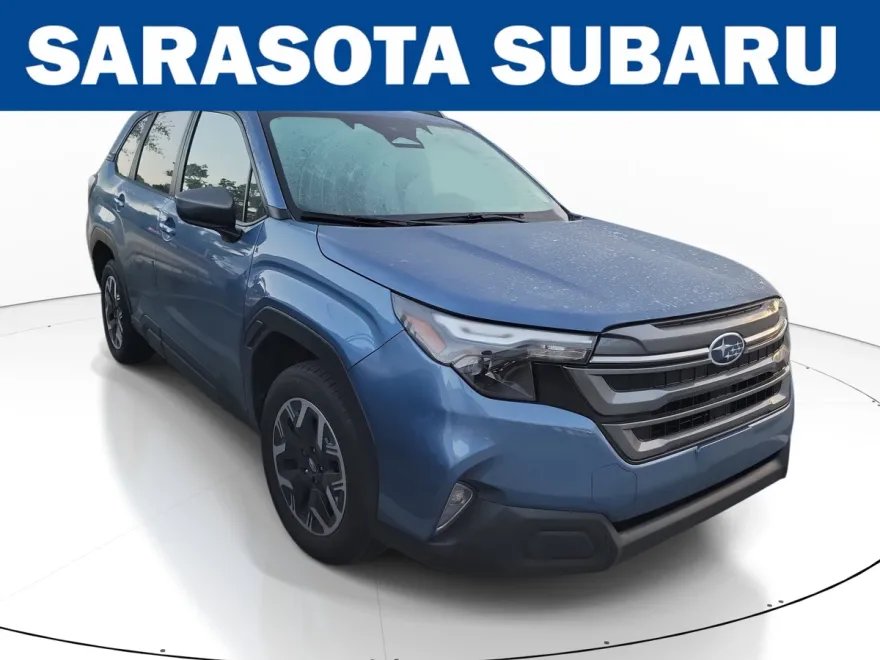 2025 Subaru Forester Premium photo 1