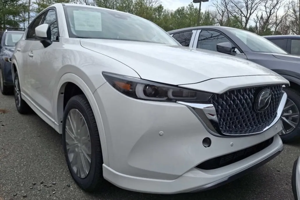 2025 Mazda CX-5 2.5 Turbo Signature photo 1