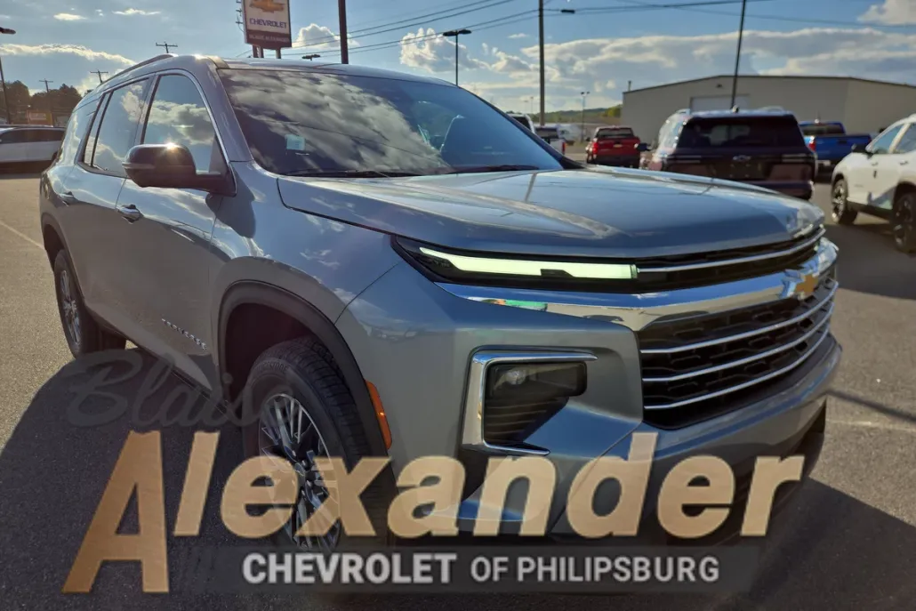 2026 Chevrolet Traverse photo 1