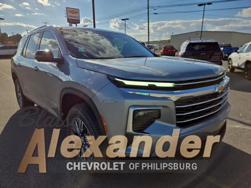 2026 Chevrolet Traverse photo 1