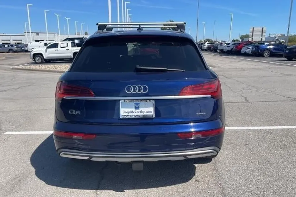 2021 Audi Q5 45 Prestige Premium photo 1