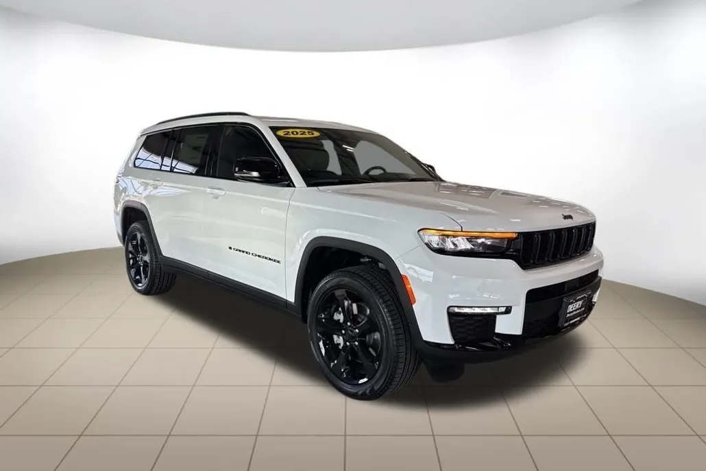 2025 Jeep Grand Cherokee Limited photo 1