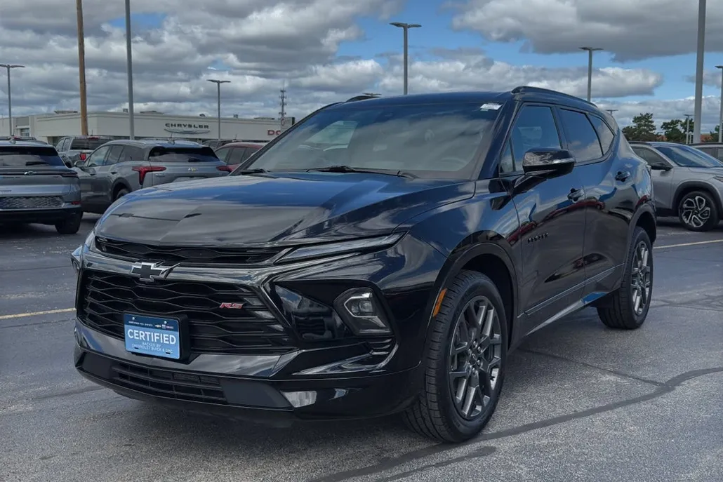 2023 Chevrolet Blazer RS photo 1