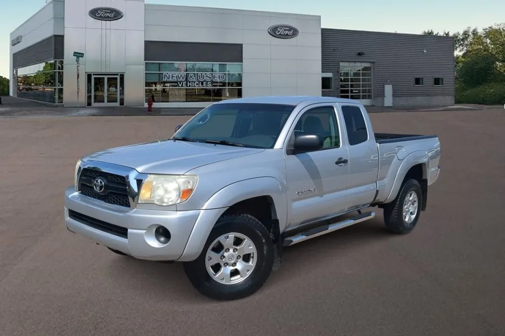 2011 Toyota Tacoma Base photo 1