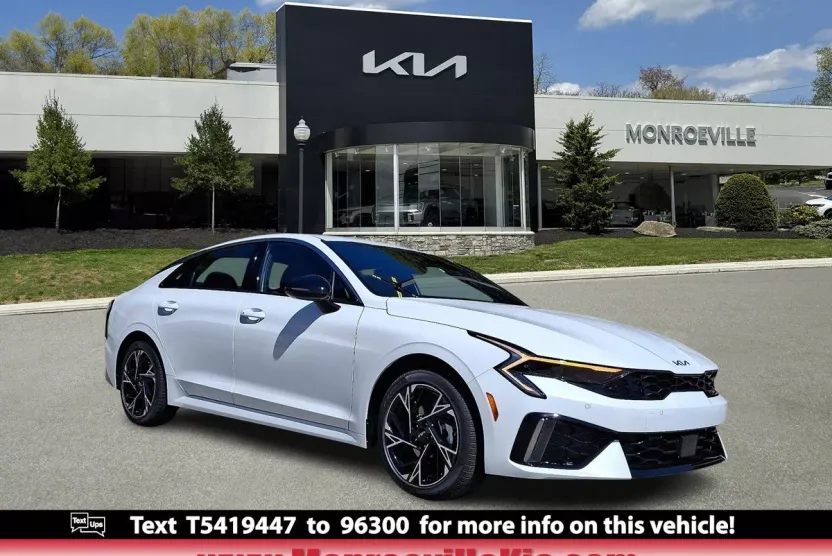 2026 Kia K5 GT-Line photo 1