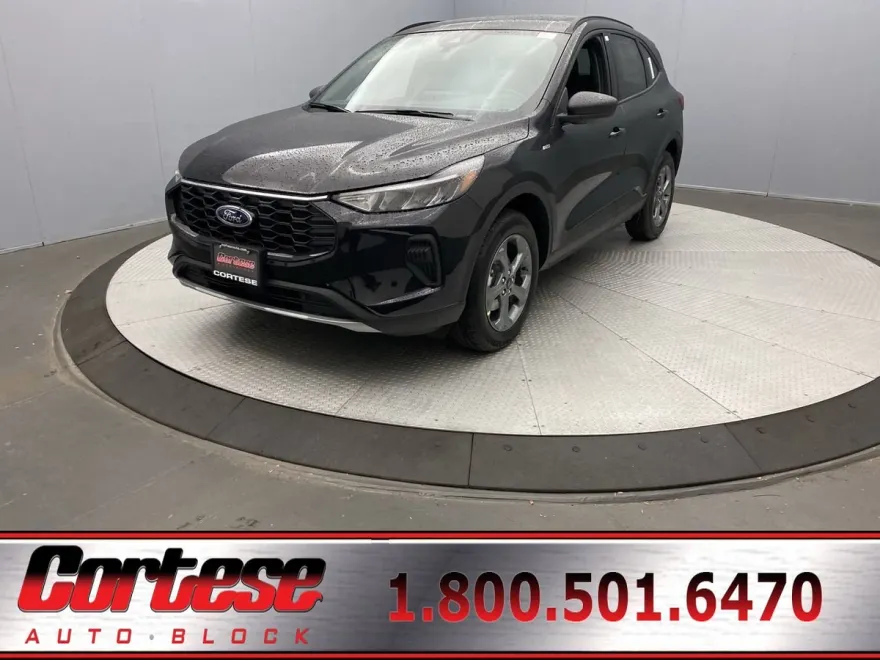 2025 Ford Escape ST-Line photo 1