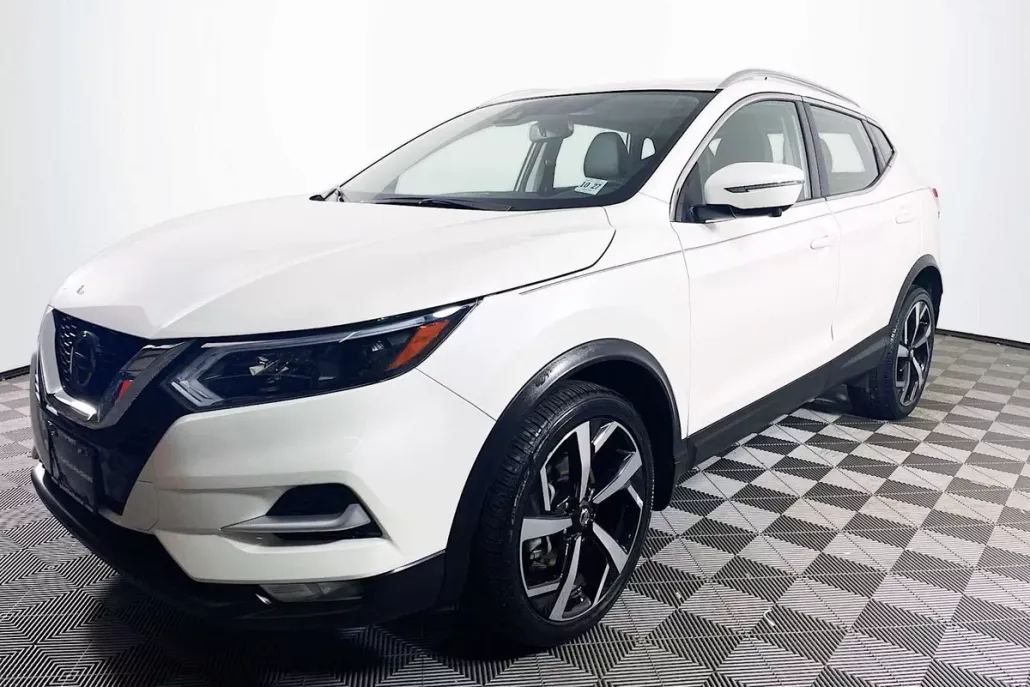2022 Nissan Rogue Sport SL photo 1