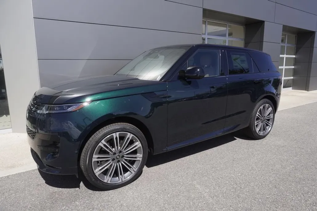 2025 Land Rover Range Rover Sport SE photo 1