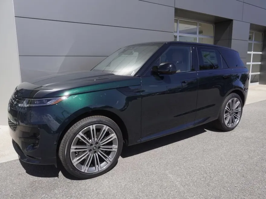 2025 Land Rover Range Rover Sport SE photo 1