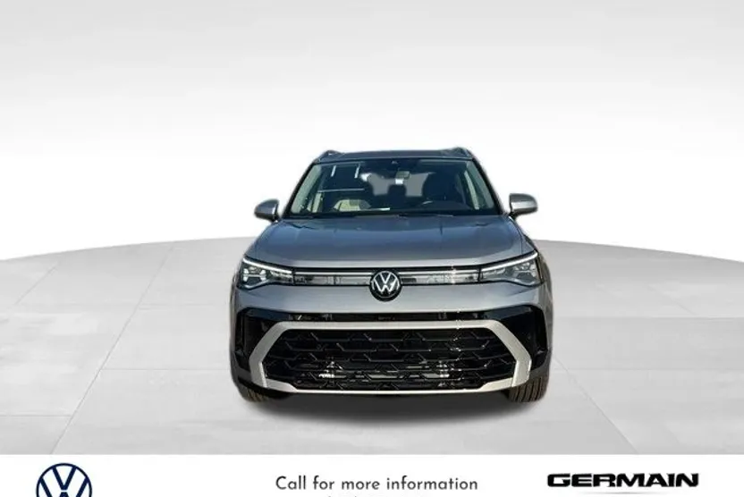 2025 Volkswagen Taos SEL photo 1