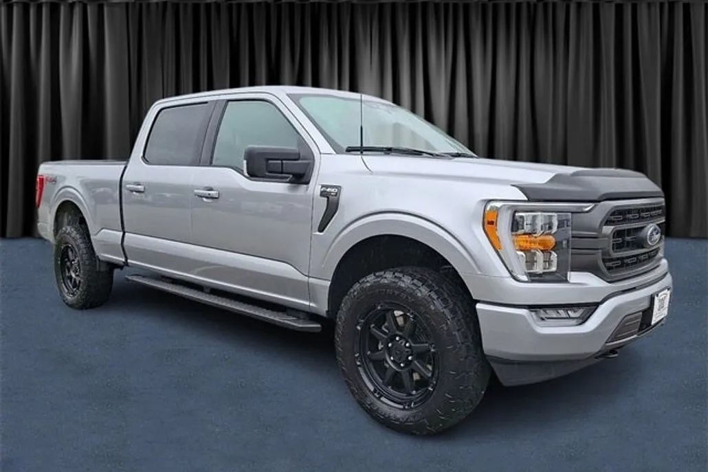 2023 Ford F-150 XLT photo 1