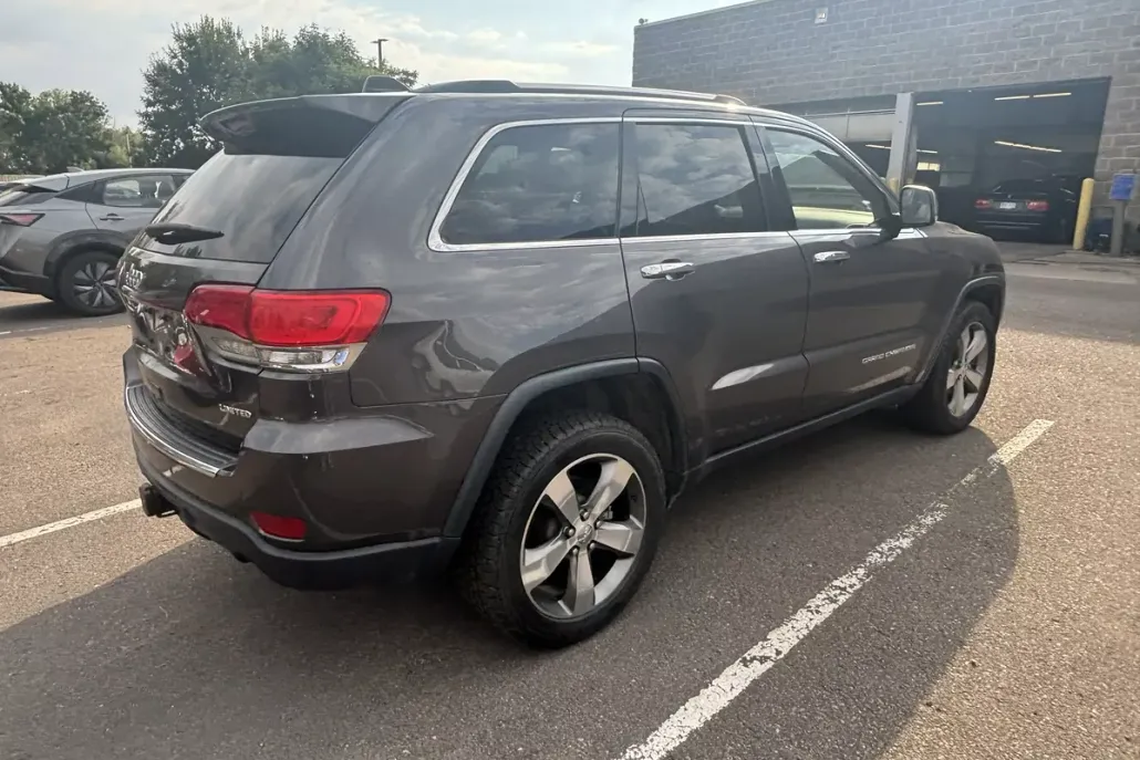 2015 Jeep Grand Cherokee Limited photo 1