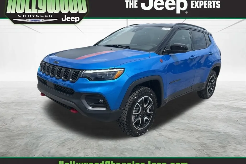 2025 Jeep Compass Trailhawk photo 1