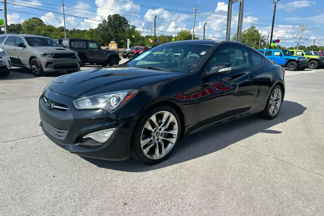 2015 Hyundai Genesis 3.8 photo 1