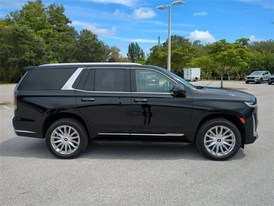 2023 Cadillac Escalade Premium Luxury photo 1
