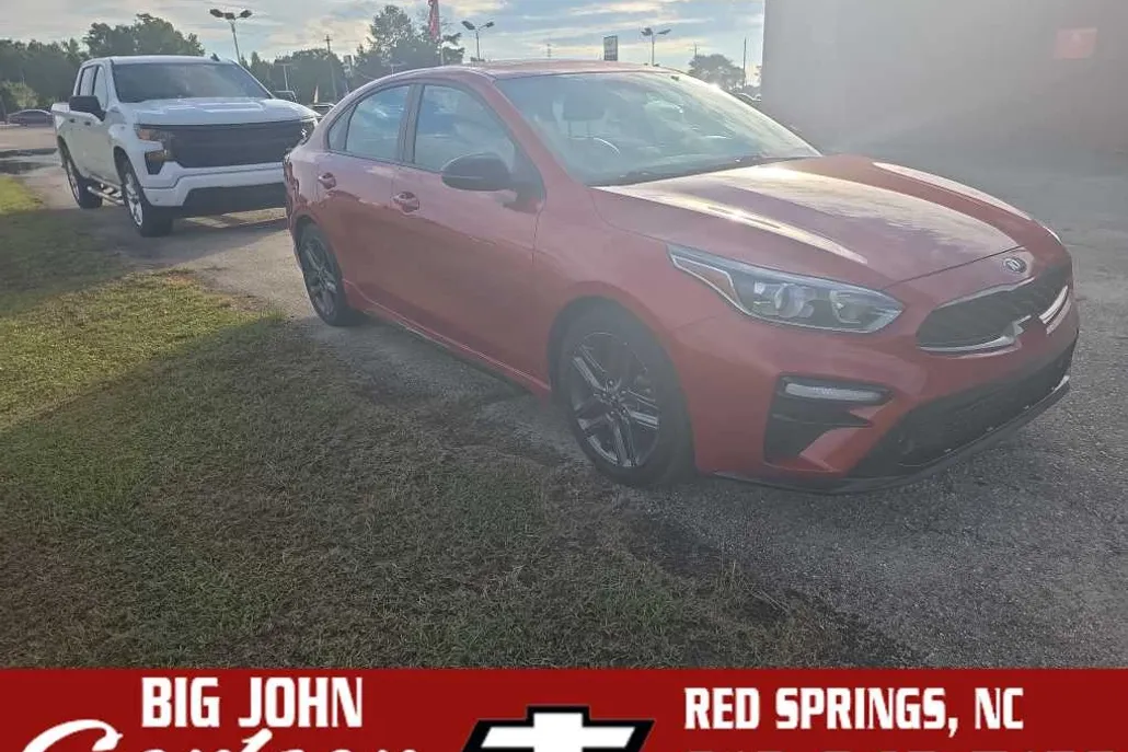2021 Kia Forte GT-Line photo 1