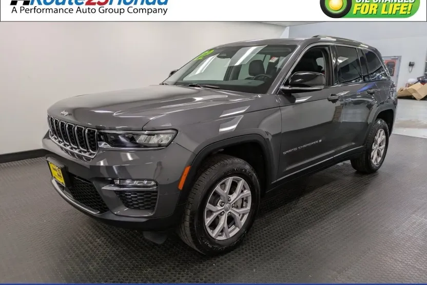 2022 Jeep Grand Cherokee Limited photo 1