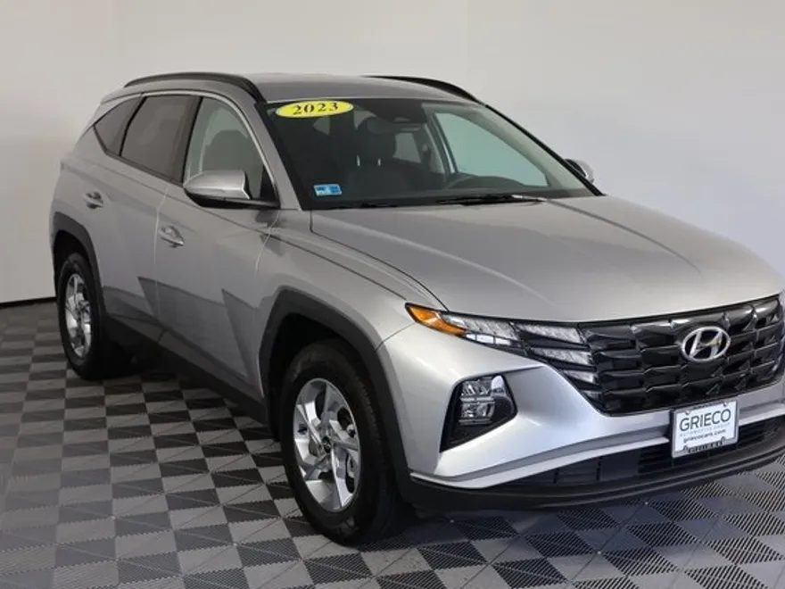 2023 Hyundai Tucson SEL photo 1