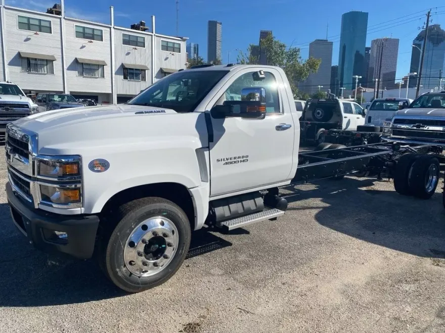 2024 Chevrolet Silverado 4500HD Work Truck photo 1