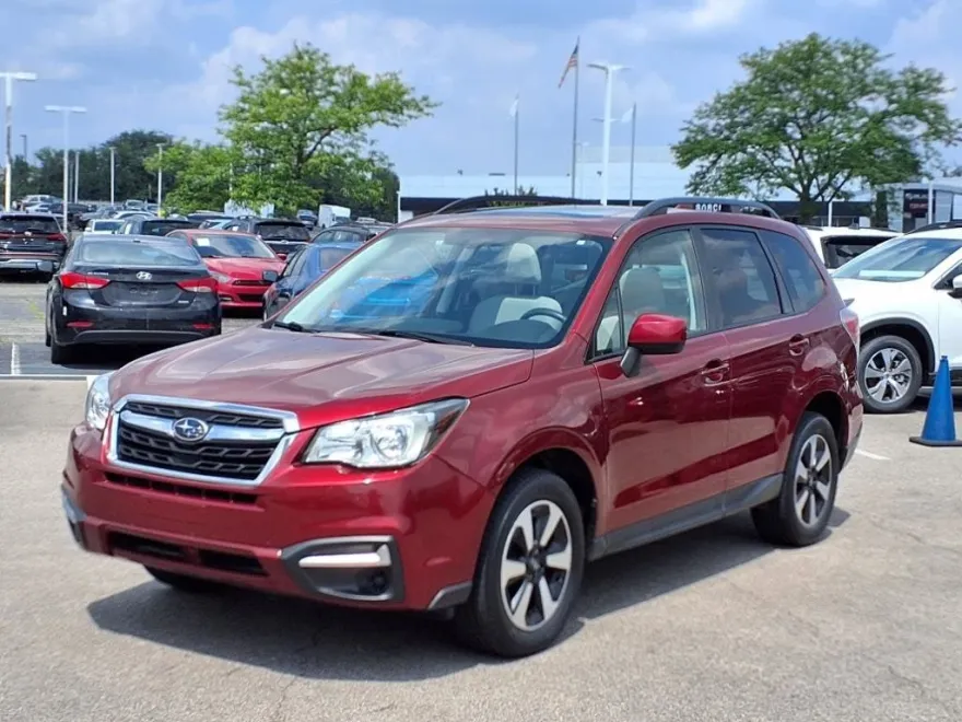 2018 Subaru Forester 2.5i Premium photo 1