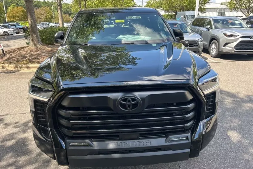 2026 Toyota Tundra SR5 CrewMax photo 1