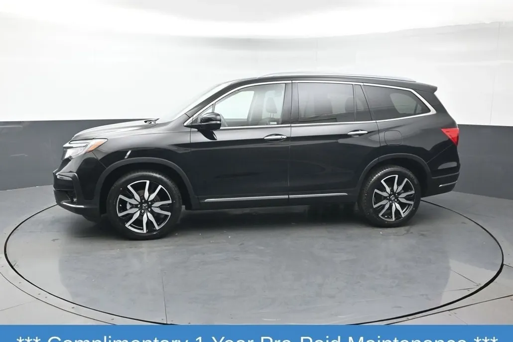 2022 Honda Pilot Touring photo 1