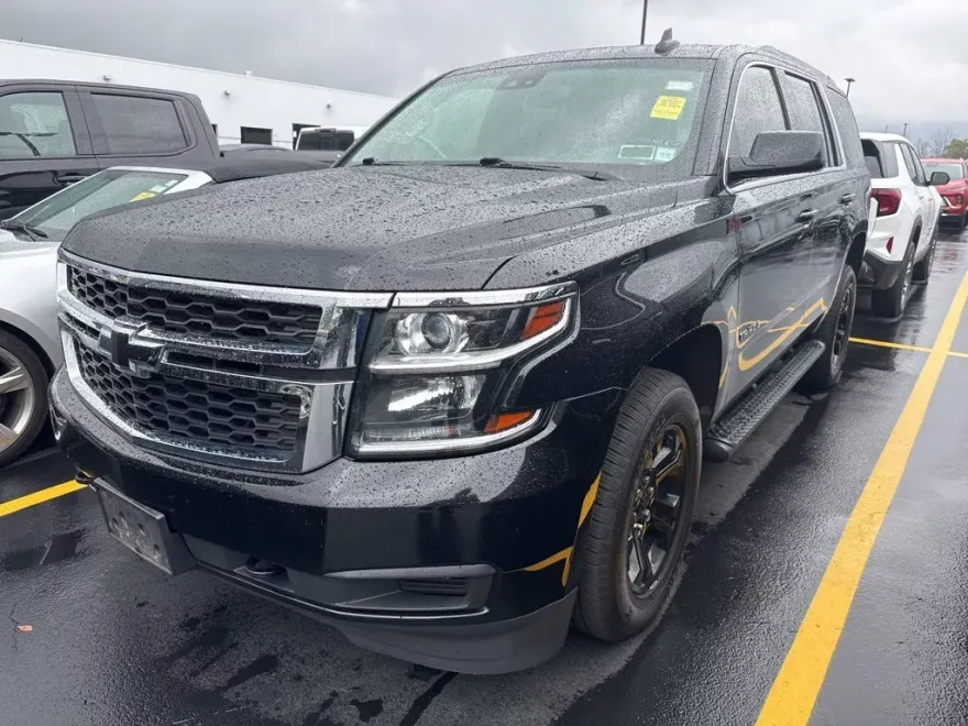 2019 Chevrolet Tahoe LS photo 1