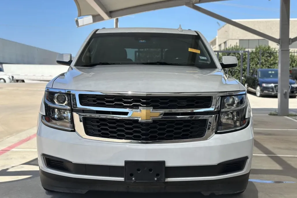 2019 Chevrolet Tahoe LT photo 1