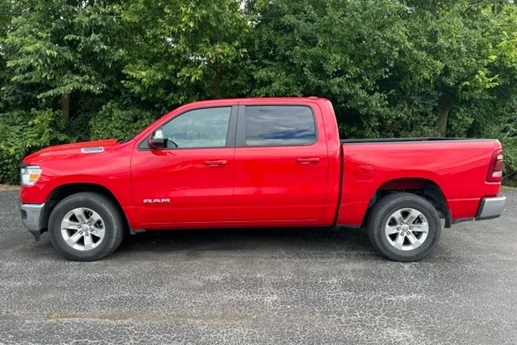 2024 Ram 1500 Laramie photo 1