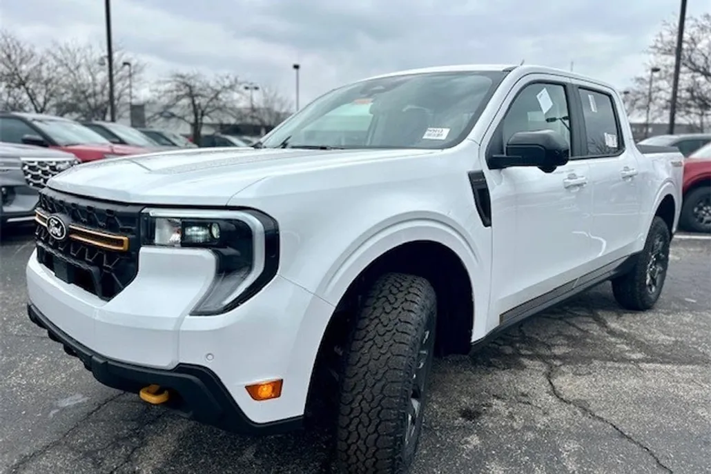 2025 Ford Maverick Tremor photo 1