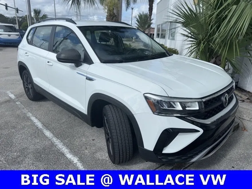 2022 Volkswagen Taos S photo 1