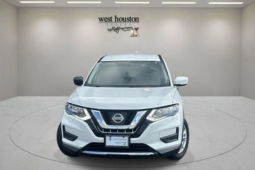 2017 Nissan Rogue S photo 1