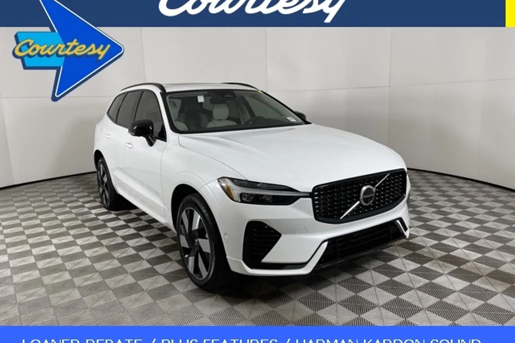 2024 Volvo XC60 Recharge T8 Plus photo 1