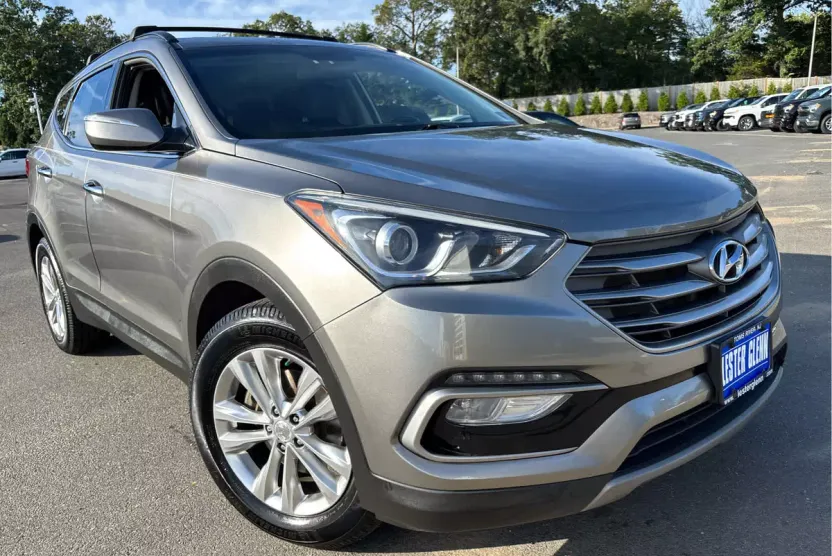 2018 Hyundai Santa Fe Sport photo 1
