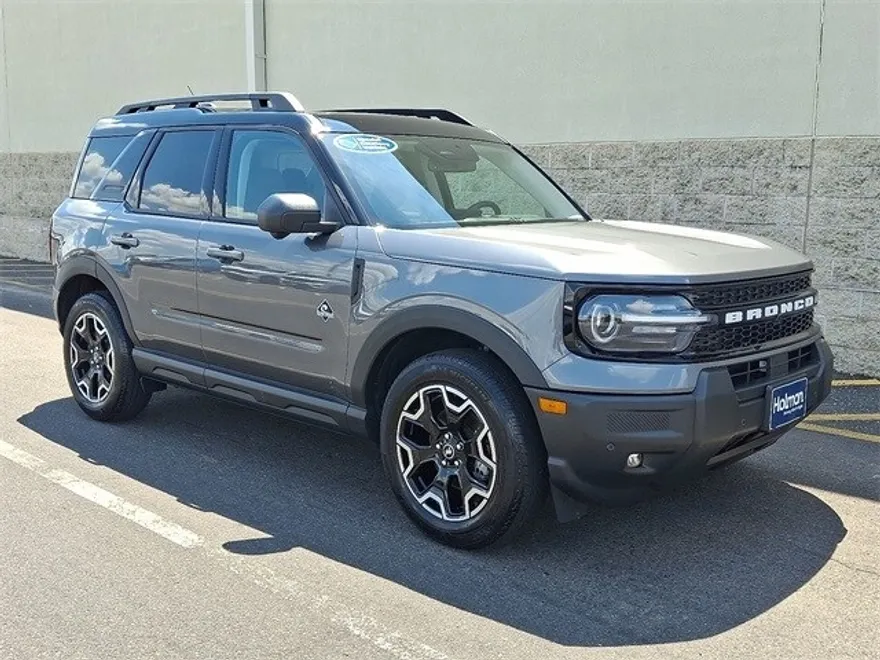 2025 Ford Bronco Sport Outer Banks photo 1