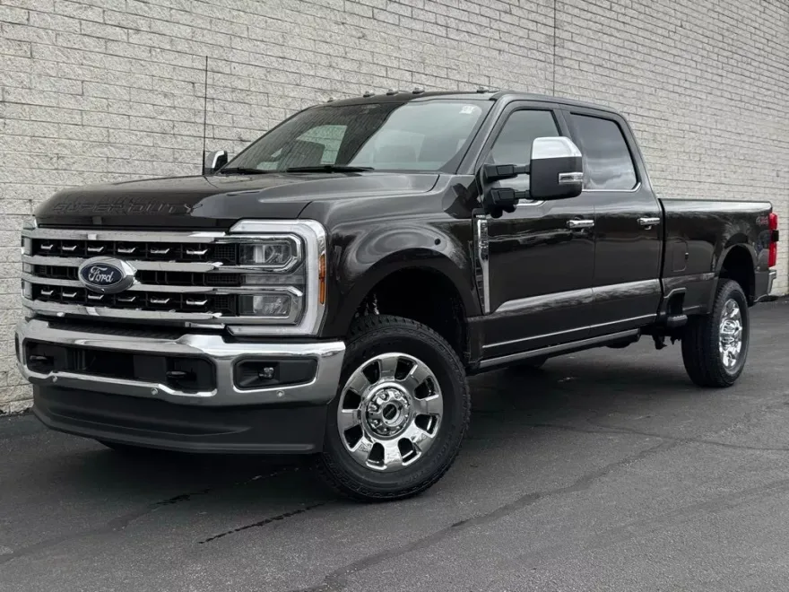 2025 Ford F-350 photo 2