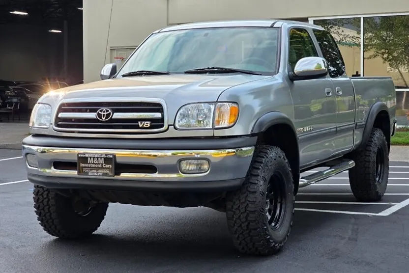 2001 Toyota Tundra SR5 photo 1
