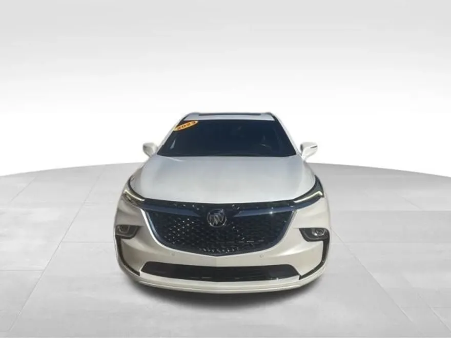 2023 Buick Enclave Avenir photo 1