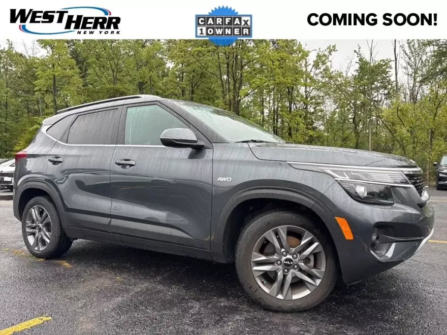 2023 Kia Seltos S photo 1