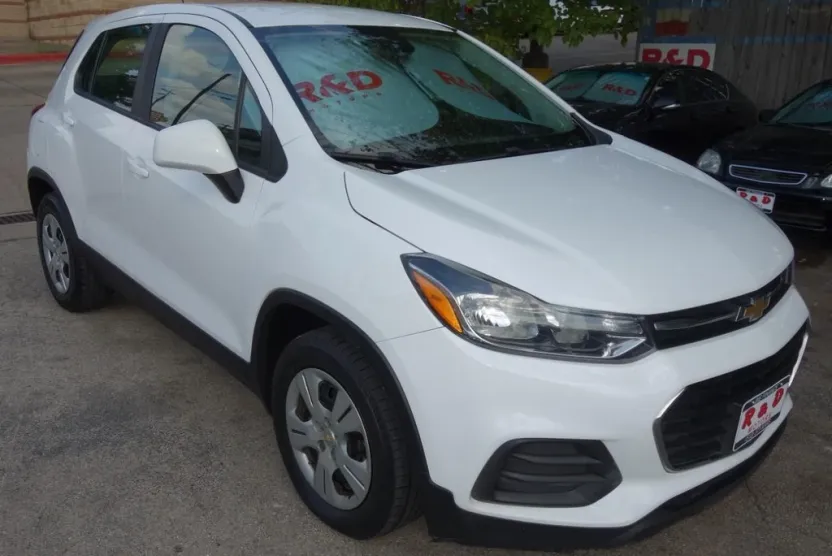 2018 Chevrolet Trax LS photo 1