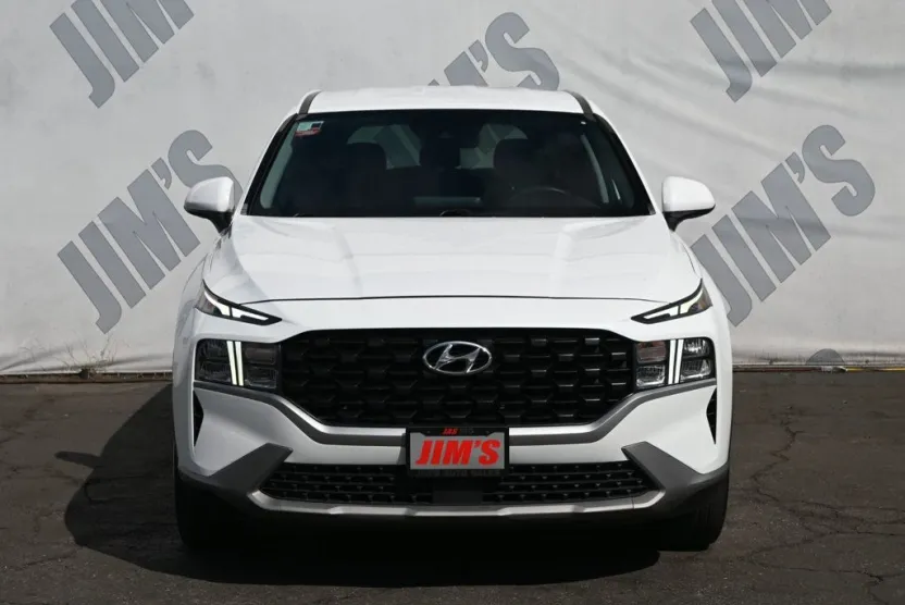 2022 Hyundai Santa Fe SE photo 1